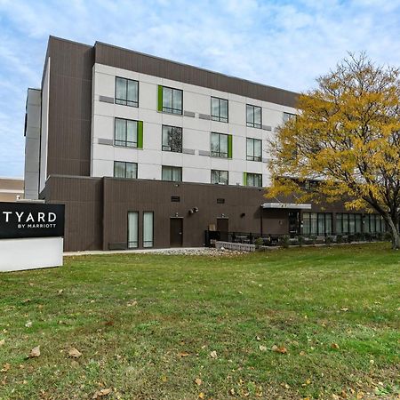 Отель Courtyard By Marriott Вэст спрингфильд Экстерьер фото