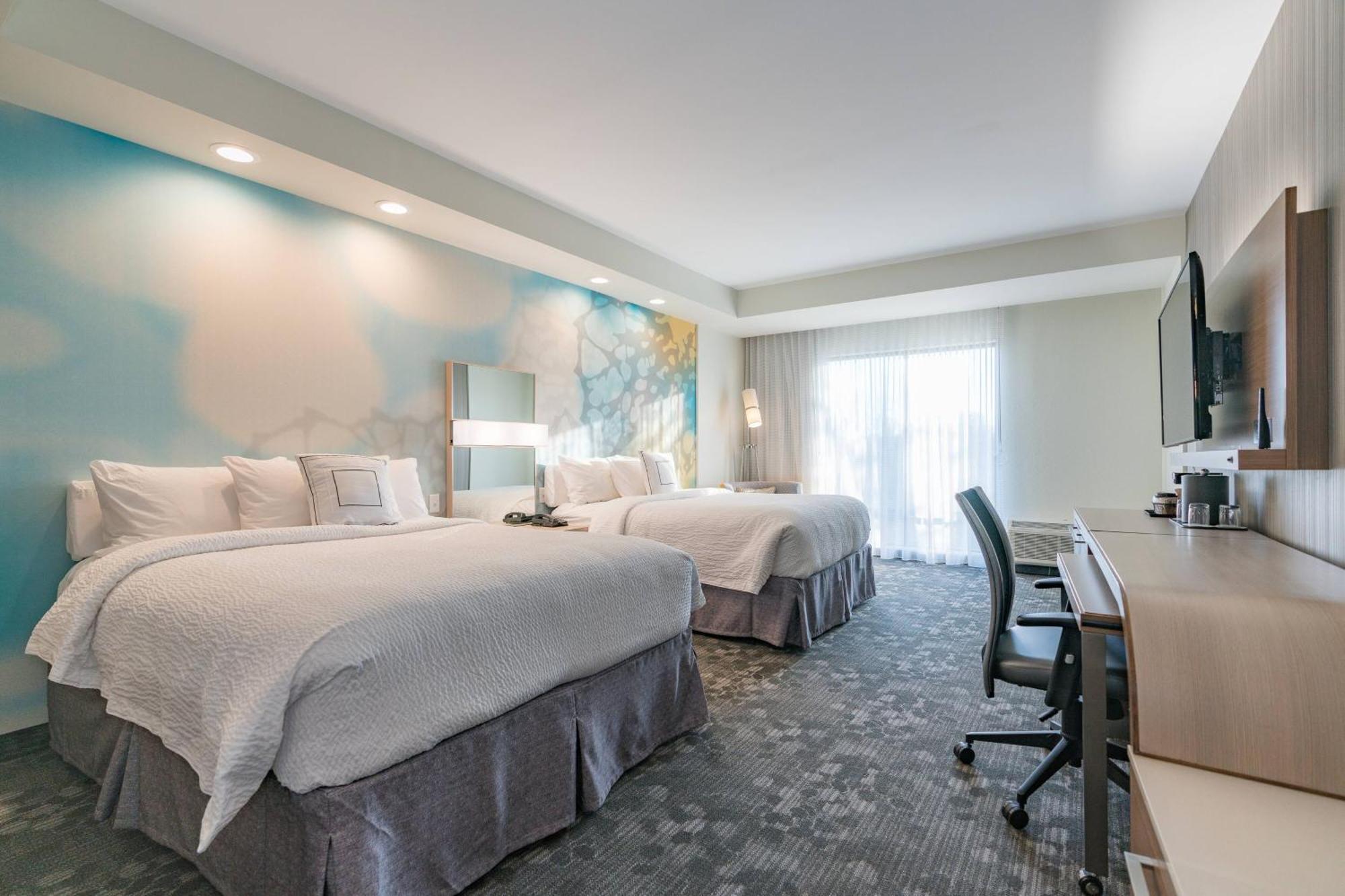 Отель Courtyard By Marriott Вэст спрингфильд Экстерьер фото